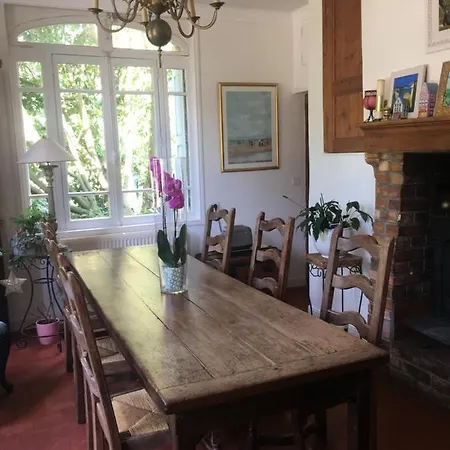 Bed & Breakfast Au Charme Des Pommiers Thiberville